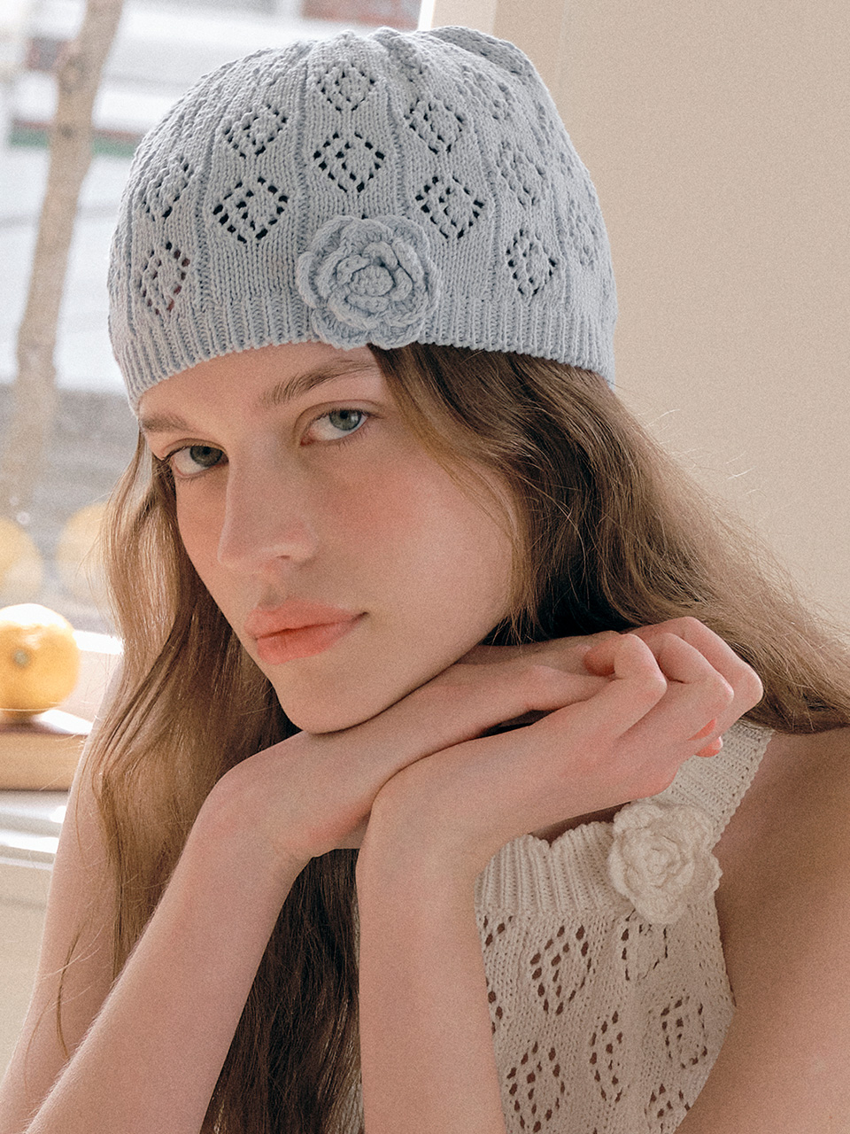 CORSAGE KNIT BEANIE LIGHT BLUE