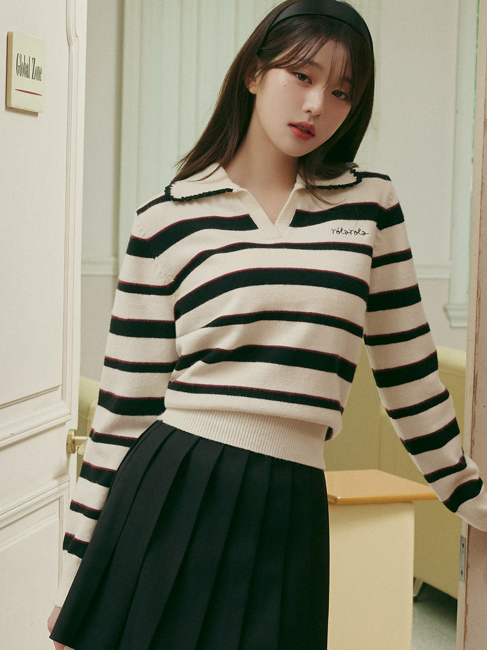 V NECK COLLAR STRIPE KNIT PULLOVER IVORY