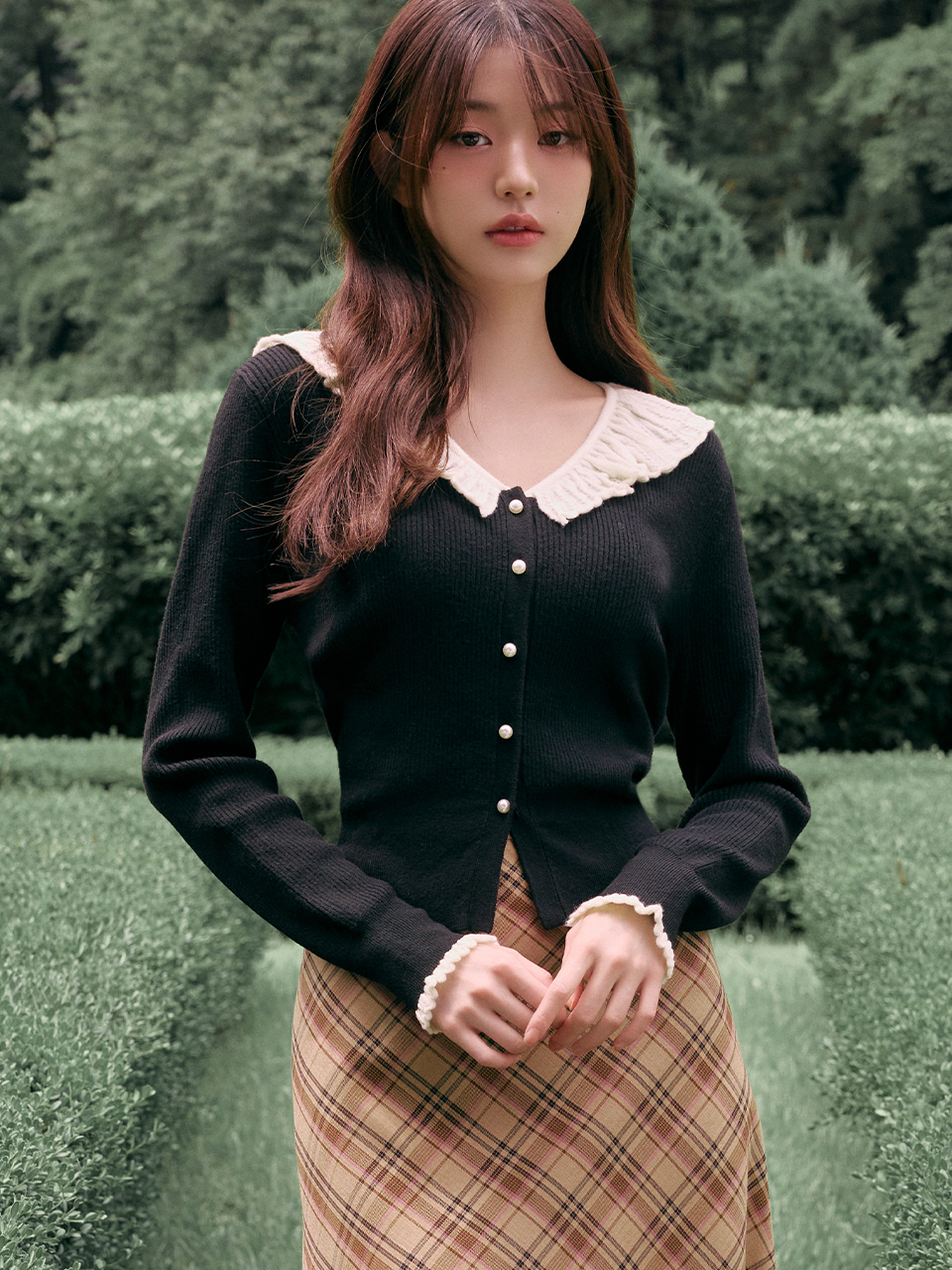 FRILL COLLAR CARDIGAN BLACK