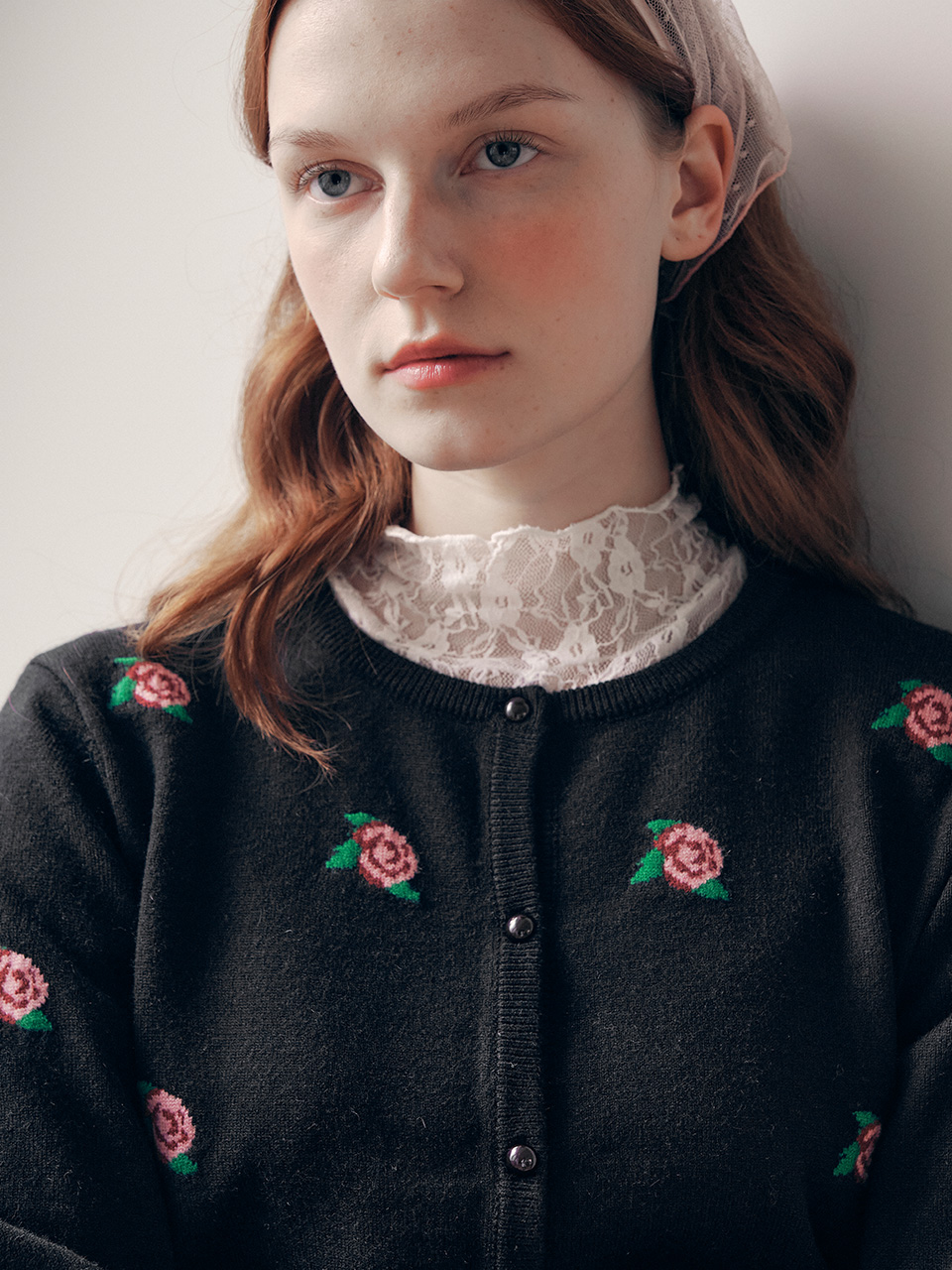 VINTAGE ROSE CARDIGAN BLACK