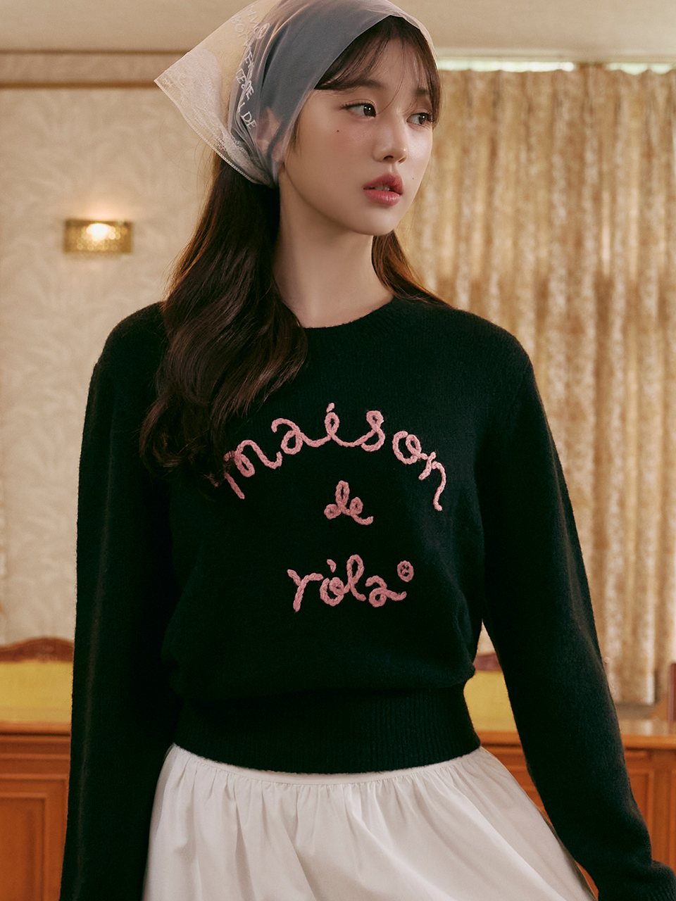 MAISON DE ROLA EMBROIDERY KNIT BLACK