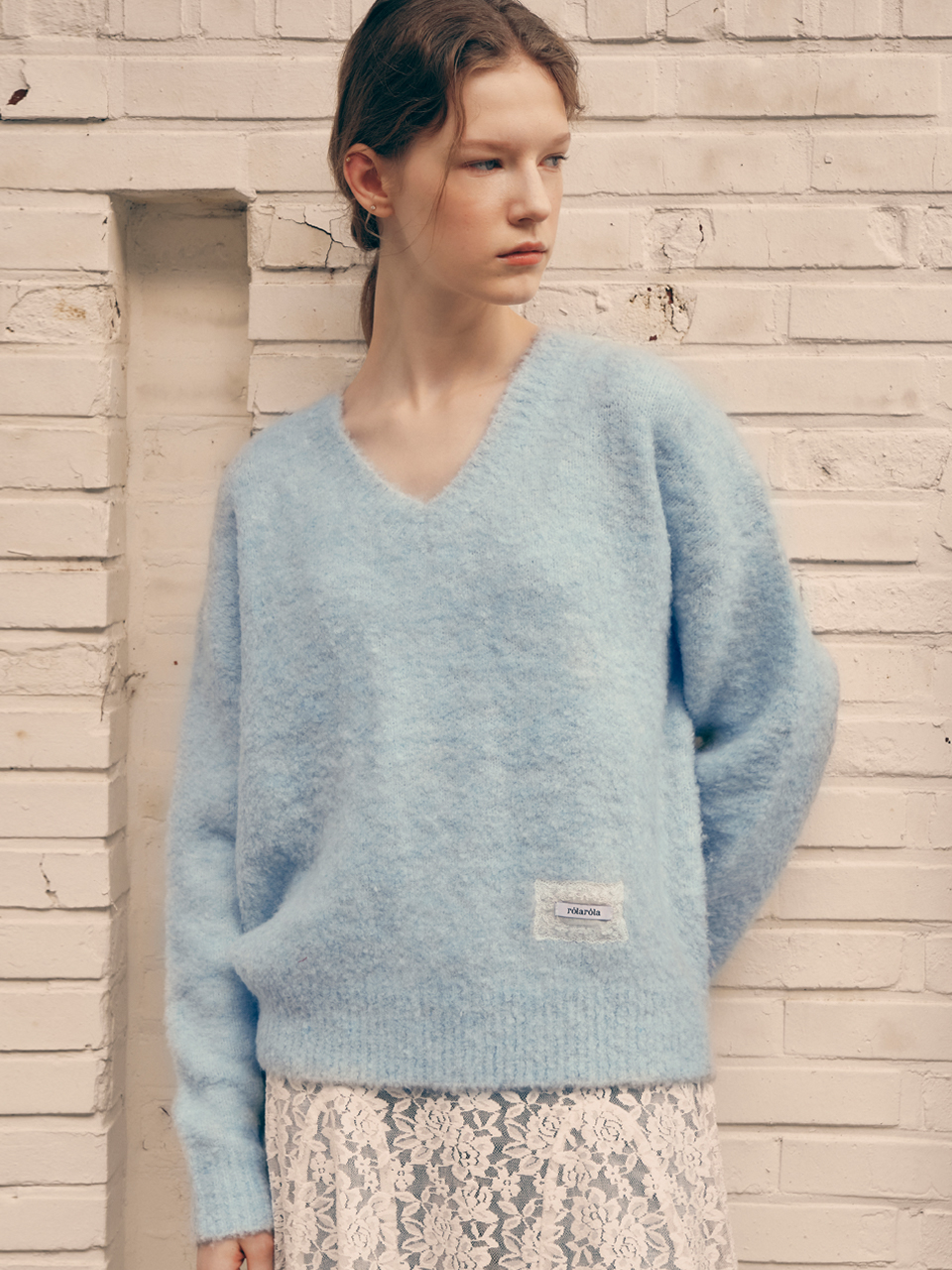 BOUCLE V NECK KNIT LIGHT BLUE