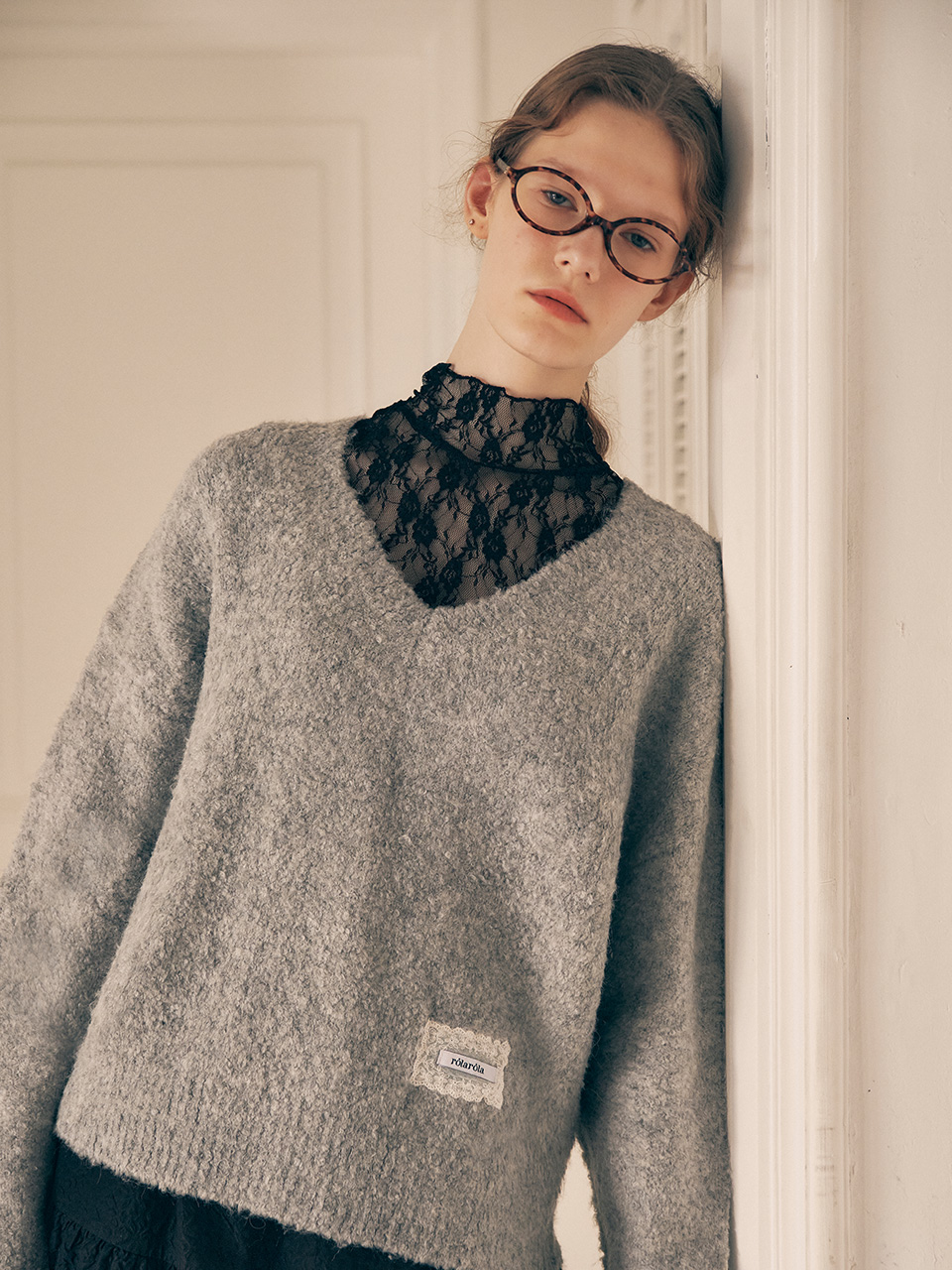 BOUCLE V NECK KNIT GRAY